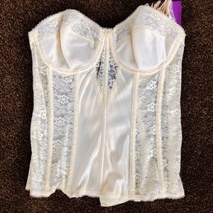 NWT CORSET